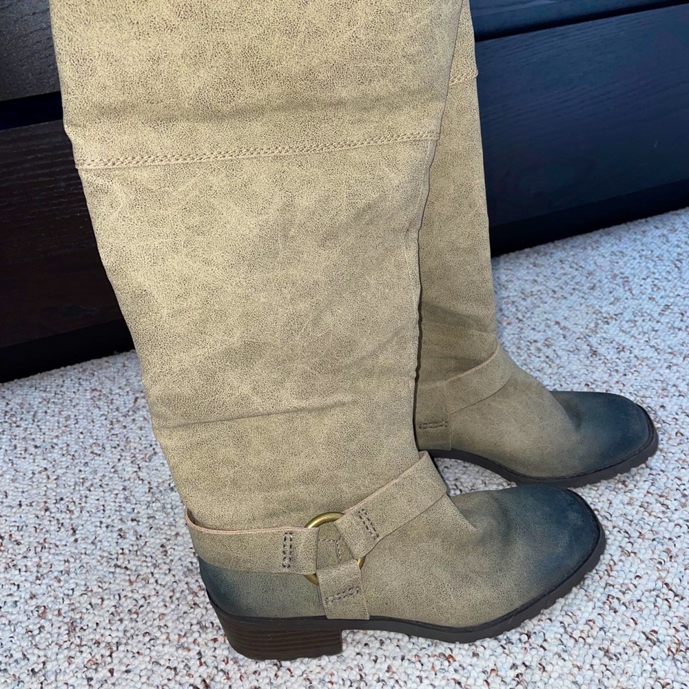 Tan boots
